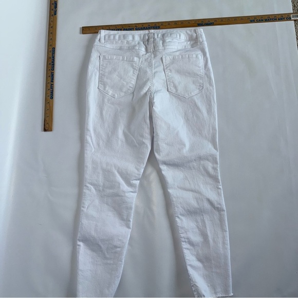 d. jeans Woman’s Skinny White Jeans size 12 ankle pants frayed edge - Picture 5 of 9